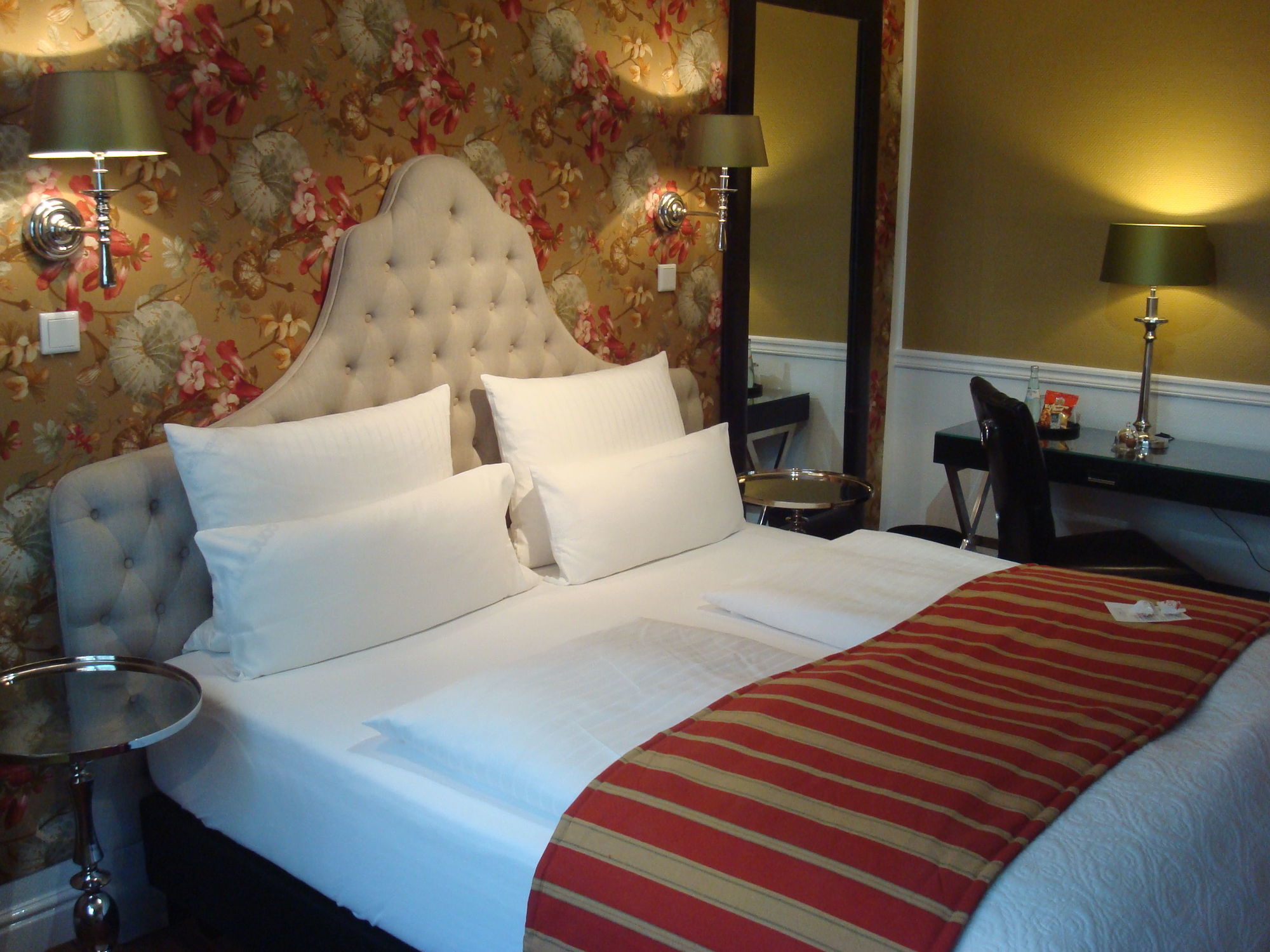 Sir & Lady Astor Hotel 3*